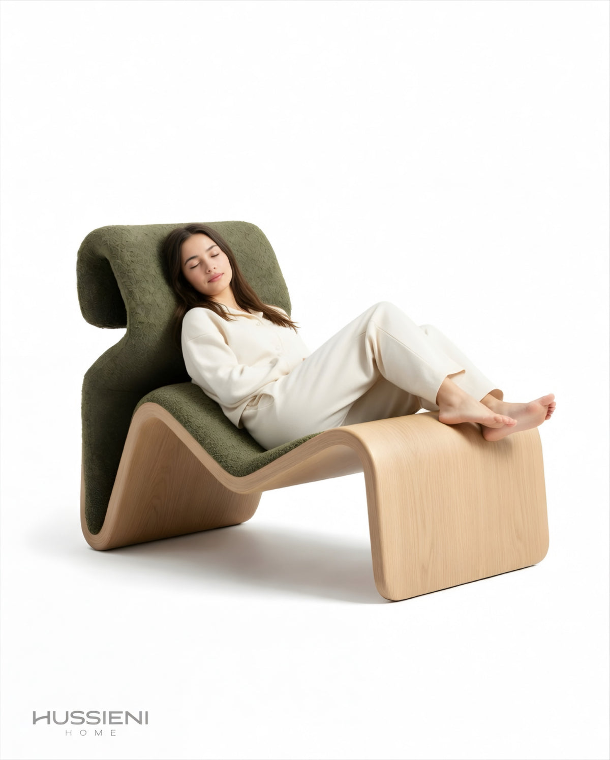 CURVO Wave Lounge Chair - lifestyle