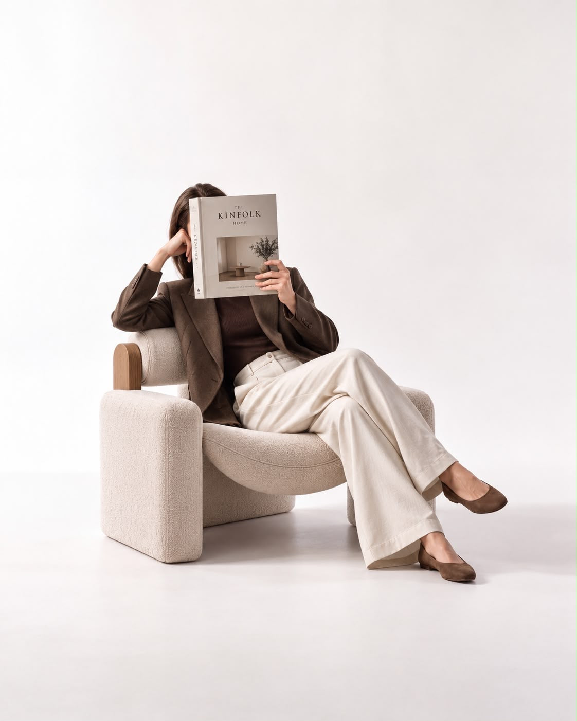 ROLLO Oak Lounge Chair - lifestyle, woman reading
