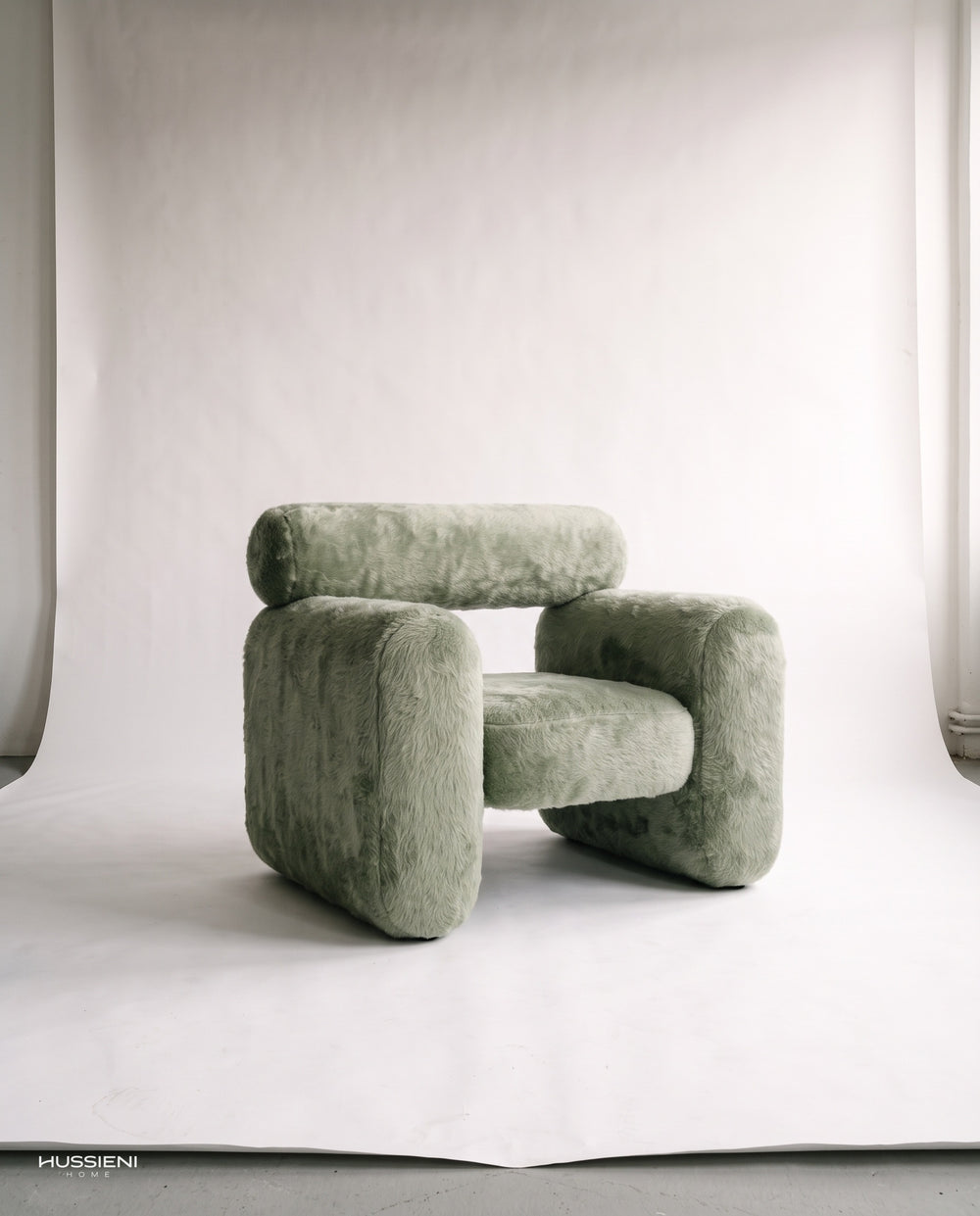 Capsule Lounge Armchair