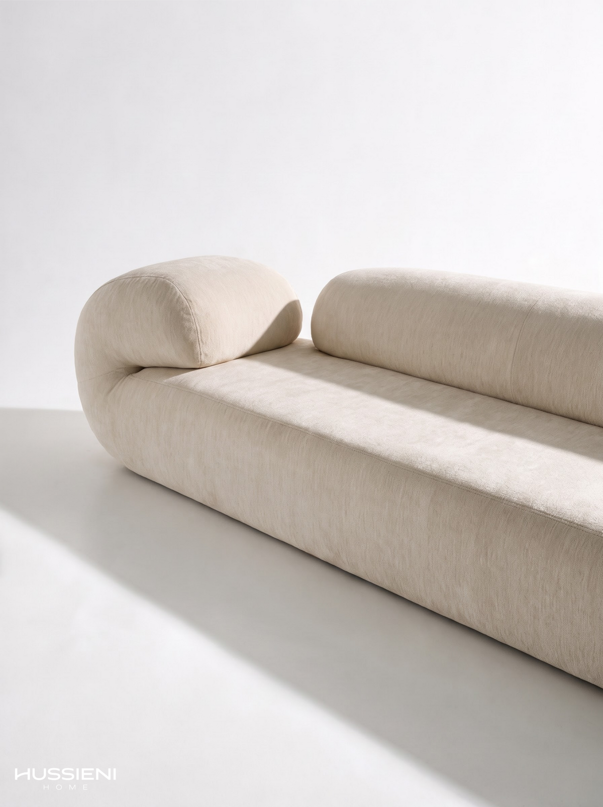 RICCIO Scroll Sofa ivory detail