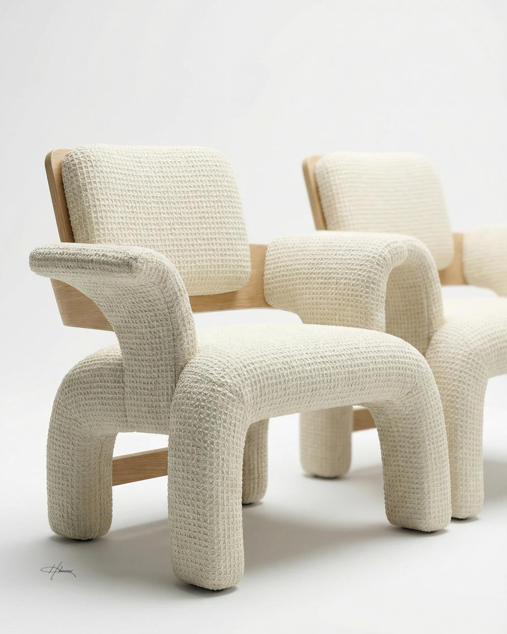 Aria Armchair
