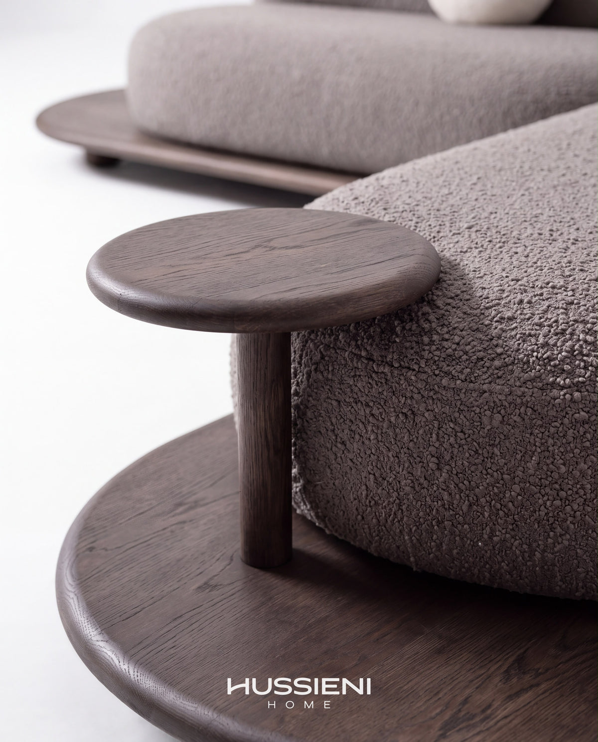 ANGOLO wooden side table detail