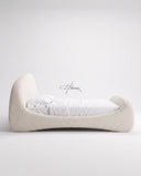 aura-sculptural-bed
