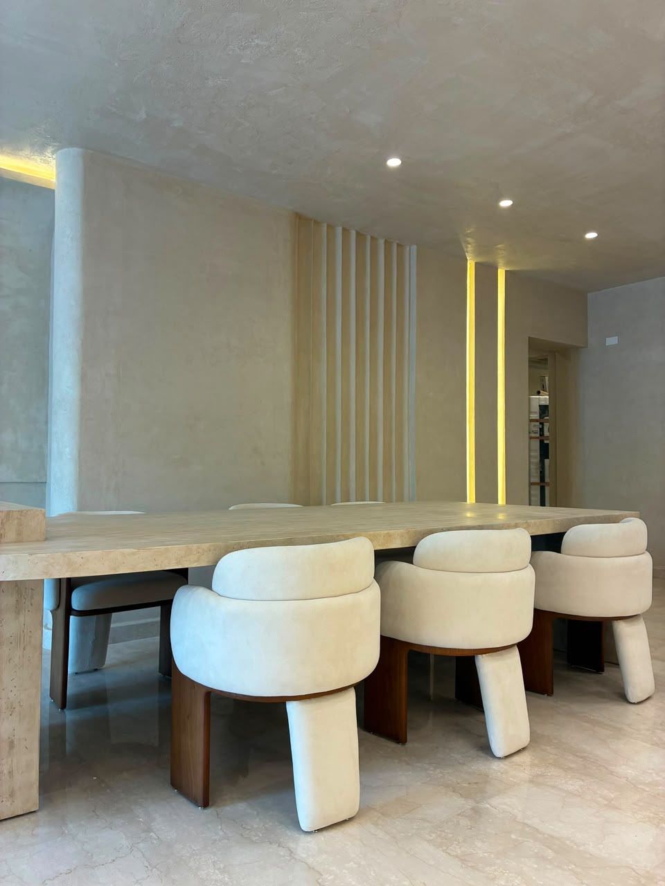 MONOLITH Dining Set