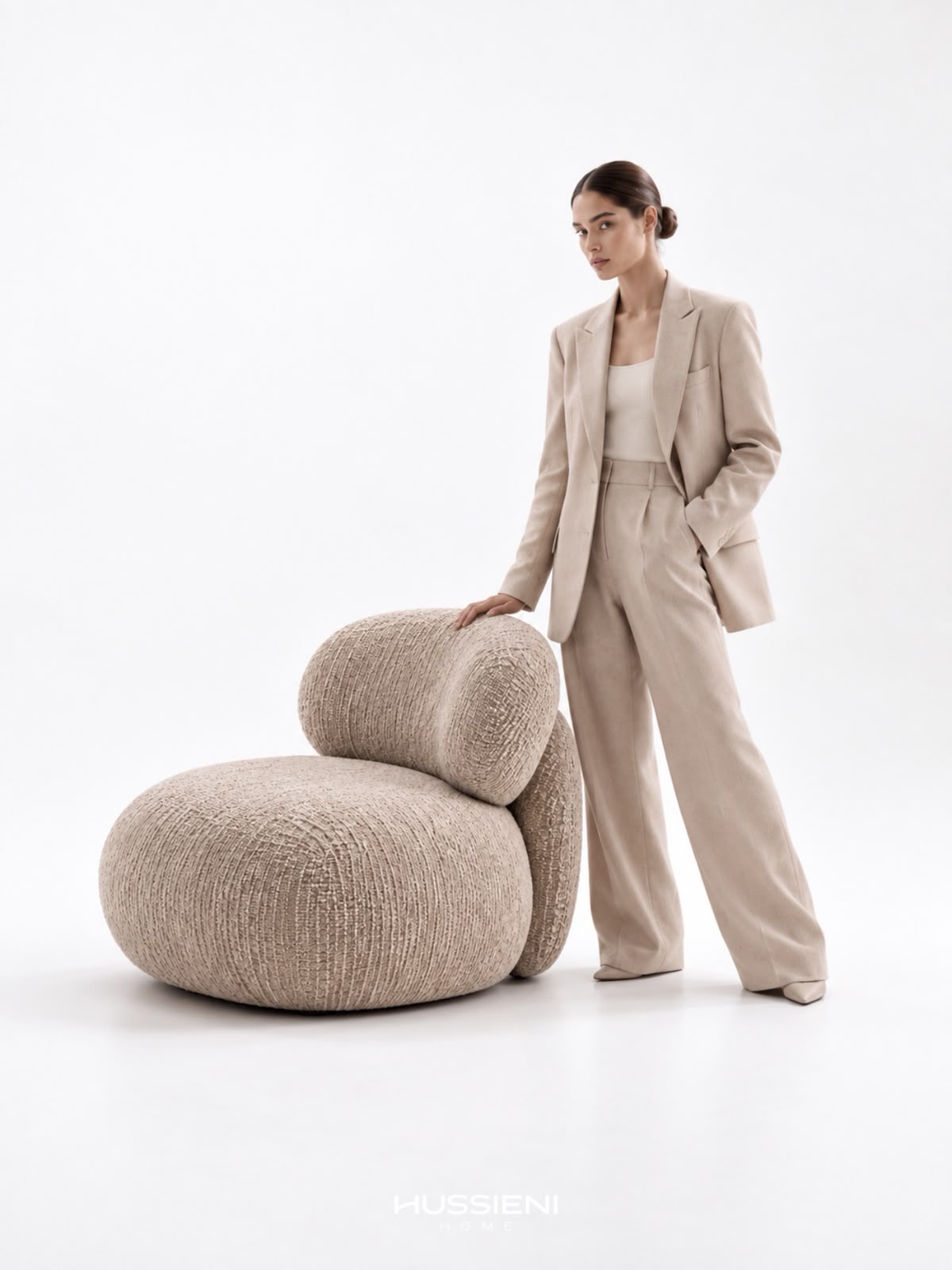 MOMO Sculptural Lounge Chair