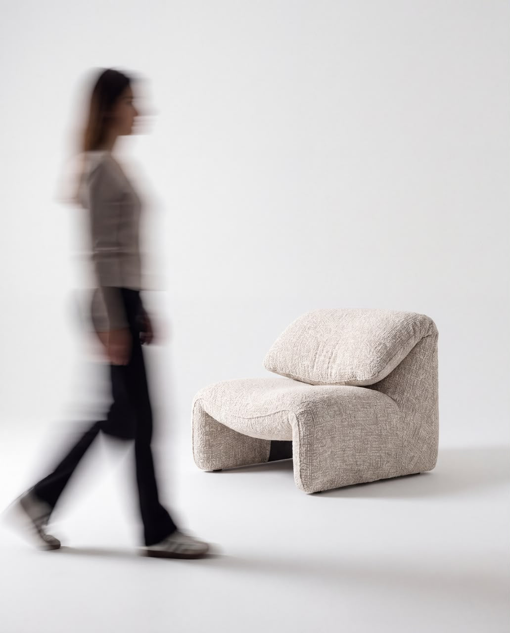SENA Lounge Chair
