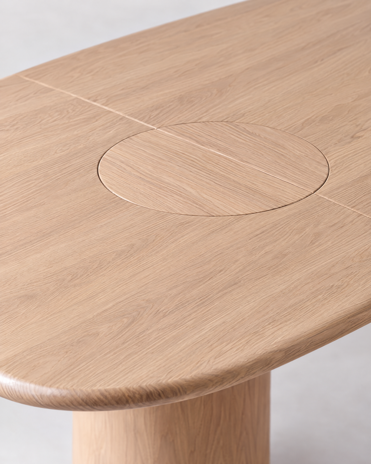 FARFALLA Oval Dining Table - inlaid wood detail